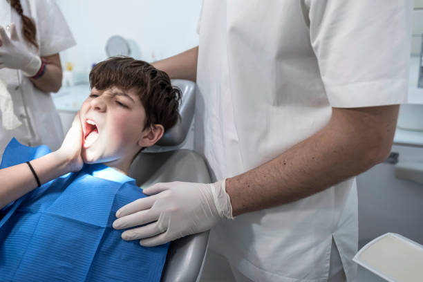 Best Weekend Emergency Dentist in Big Bend, WI